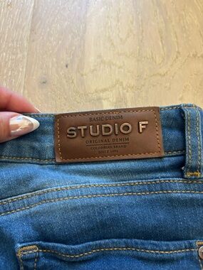 Studio F Medium Blue High-Rise Women's Jeans